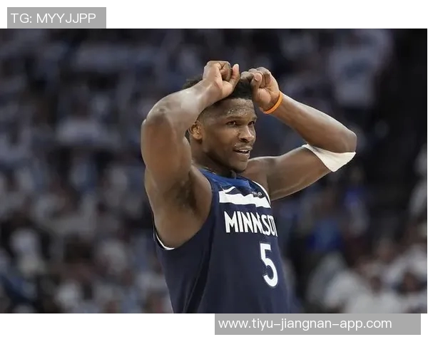 外线火力全开爱德华兹三节狂砍37分三分球命中率高达583 外线火力全开爱德华兹三节狂砍37分三分球命中率高达583