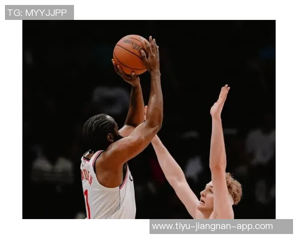 哈登展现比赛阅读能力小卡罚球稳定连续命中52球 哈登展现比赛阅读能力小卡罚球稳定连续命中52球